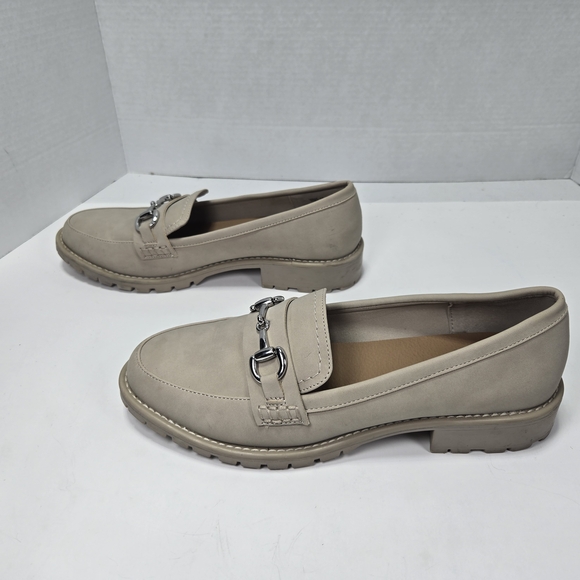 Dolce Vita Claudia Chunky Beige Horsebit Penny Loafers w/ Silver Accent Size 10 - Picture 3 of 14